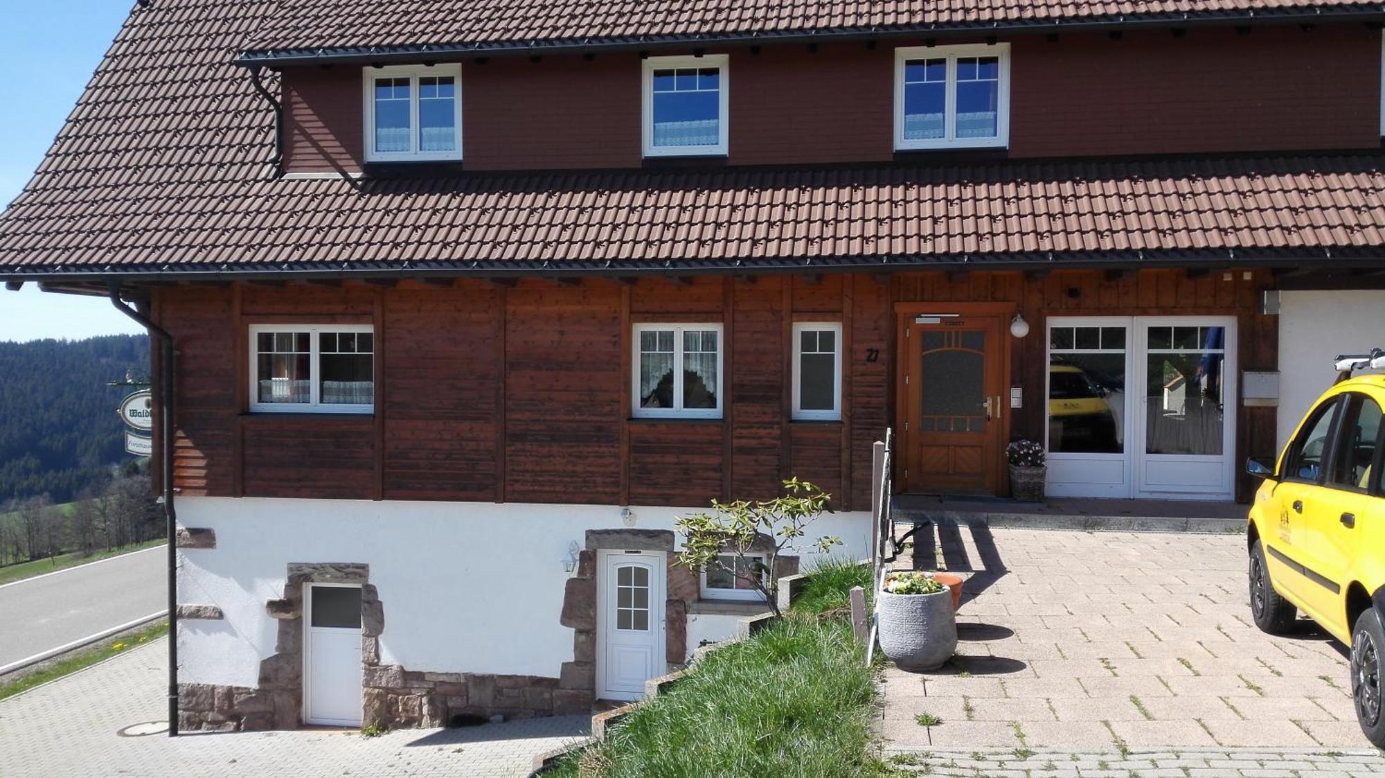 Pension Forsthaus Taele - Das Gaestehaus Vom Schwarzwaldgasthaus Salenhof Titisee-Neustadt Dış mekan fotoğraf