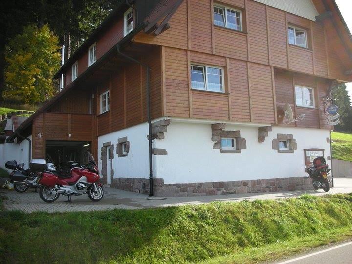 Pension Forsthaus Taele - Das Gaestehaus Vom Schwarzwaldgasthaus Salenhof Titisee-Neustadt Dış mekan fotoğraf